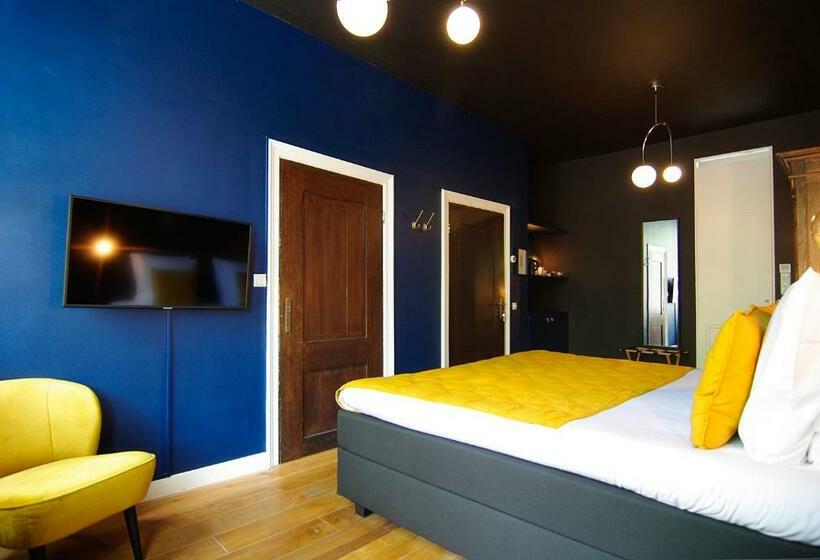 Номер Deluxe Кровать Кинг, 1637: Historic Canal View Suites