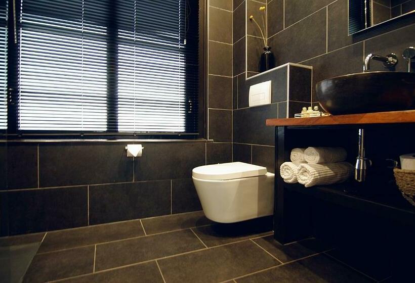 Номер Deluxe Кровать Кинг, 1637: Historic Canal View Suites