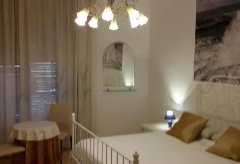 اتاق استاندارد با تخت بزرگ, B&b Metropolitan Taranto