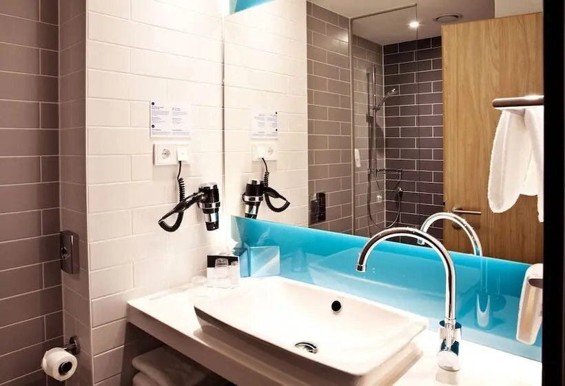 スタンダードルーム, Holiday Inn Express Oberhausen, An Ihg