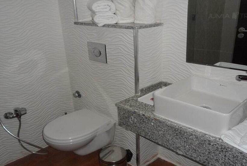 اتاق استاندارد یک نفره, Hôtel Hadil