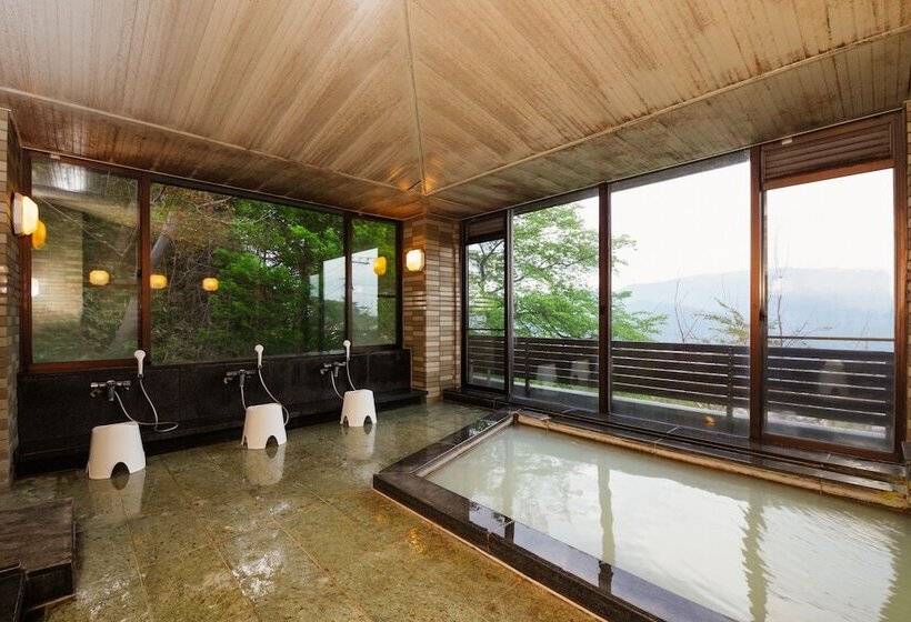 חדר סטנדרט, Tsumugi