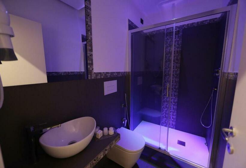 سوئیت با وان آب گرم, Cellamare Suite & Spa