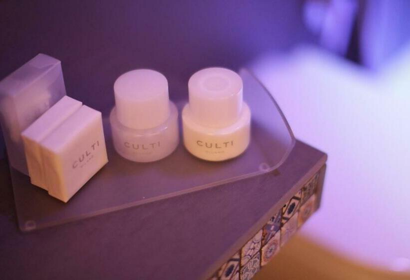 سوئیت با وان آب گرم, Cellamare Suite & Spa