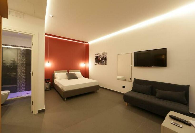 سوئیت با وان آب گرم, Cellamare Suite & Spa