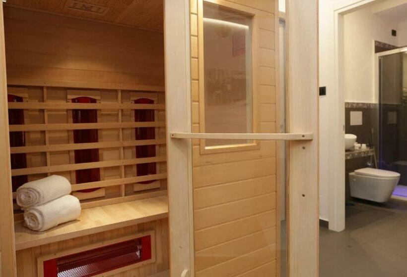 سوئیت با وان آب گرم, Cellamare Suite & Spa