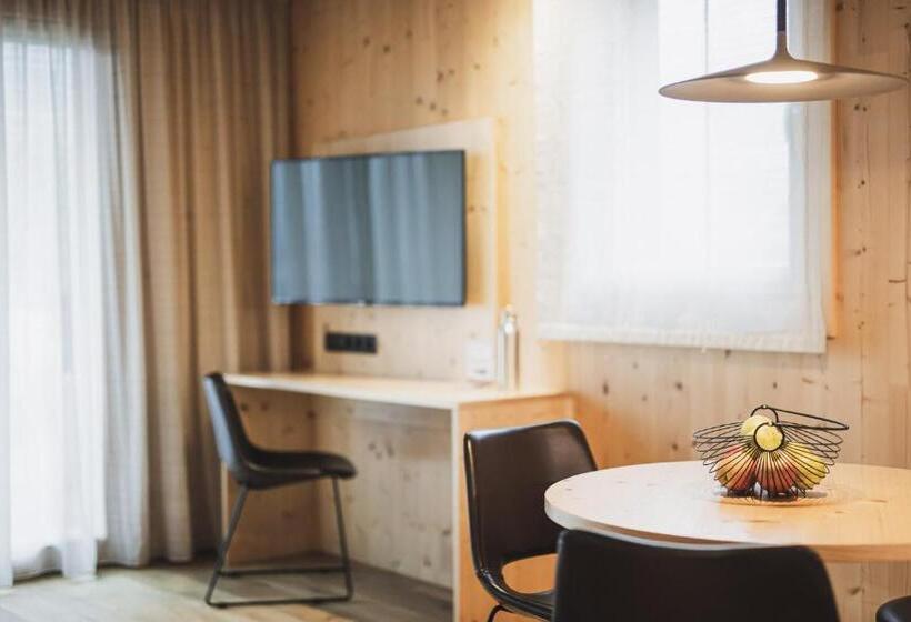 １ベッドルームペントハウスアパート, Residence Nives