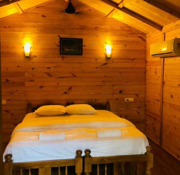 Номер Deluxe с Балконом, Palolem Luxuries Beach Cottages
