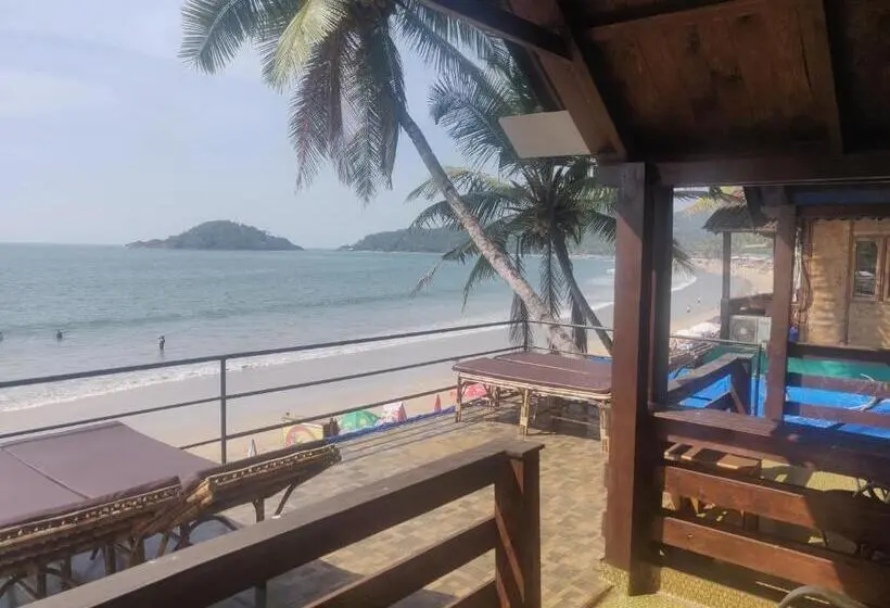 オーシャンビューデラックスルームバルコニー付き, Palolem Luxuries Beach Cottages