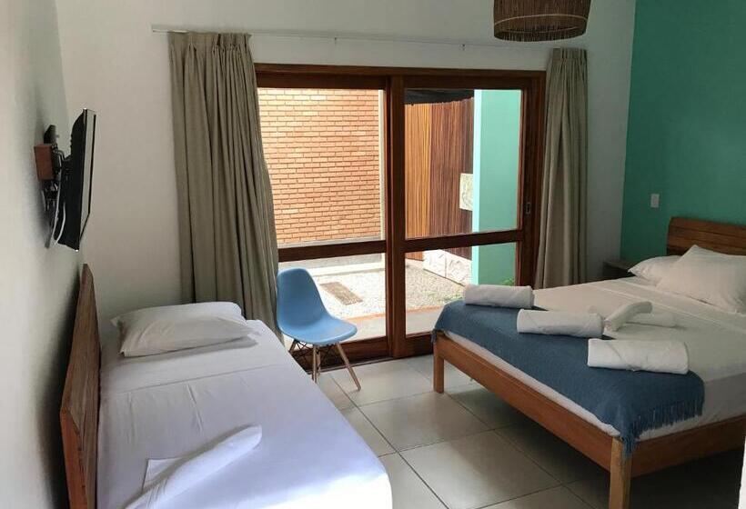 Номер Стандарт Трехместный, Nai'a Suites