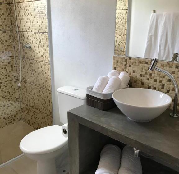 اتاق استاندارد چهار تخته, Nai'a Suites