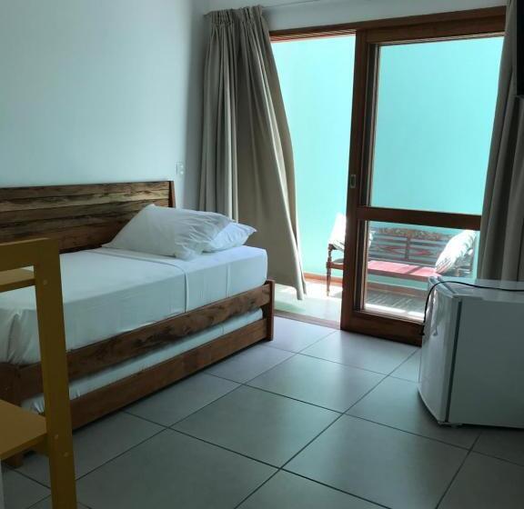 اتاق استاندارد چهار تخته, Nai'a Suites