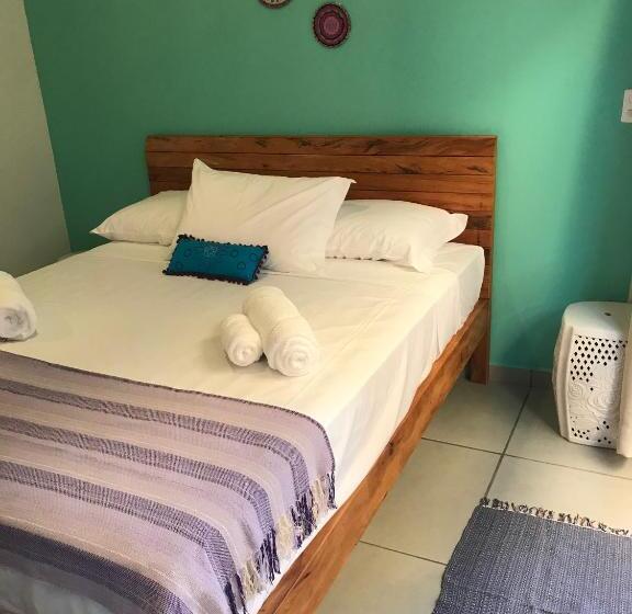 اتاق استاندارد, Nai'a Suites