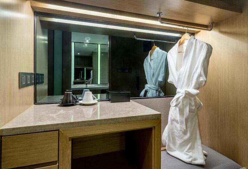 غرفة تنفيذية, Zenith Hotel Near Train Station & The Mixc