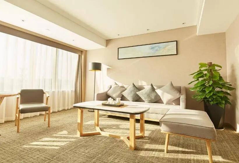 エクゼクティブスイート, Zenith Hotel Near Train Station & The Mixc