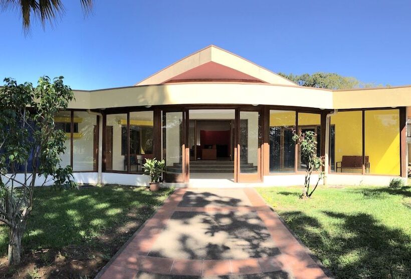 غرفة قياسية ثلاثية, La Casa De Cariari Al Golf
