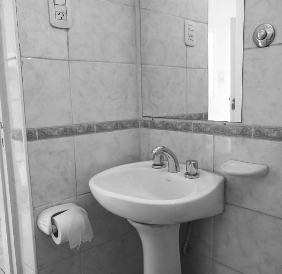 חדר סטנדרט, Black Sheep International Hostel