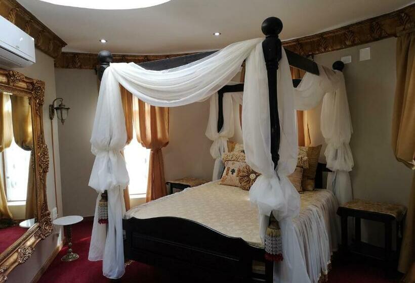 חדר סופריור, Excalibur Boutique