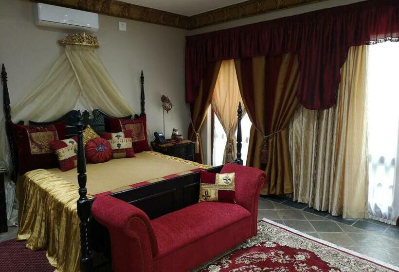 חדר דלוקס עם מרפסת, Excalibur Boutique