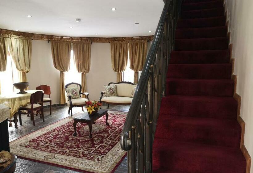 חדר סופריור, Excalibur Boutique