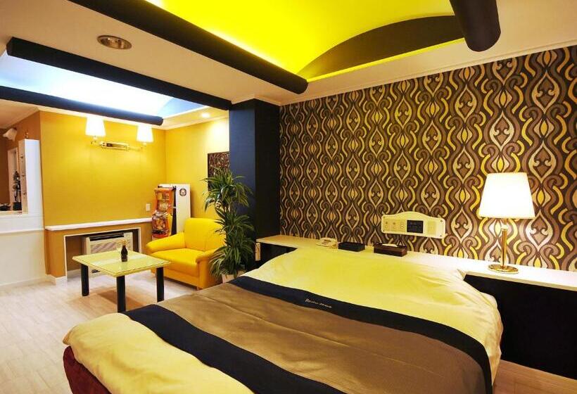 غرفة قياسية, Restay Tokushima Aine