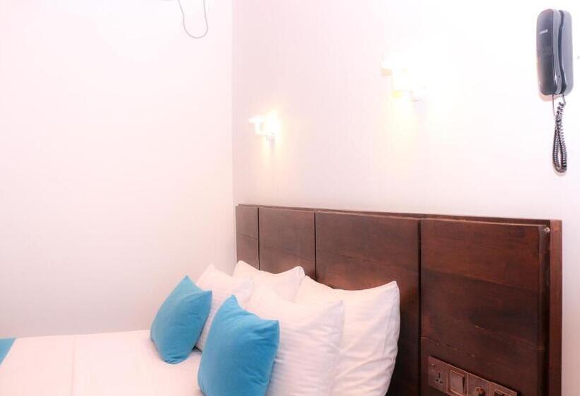 Triple Room Sea View, Seafood Restaurant And Motel