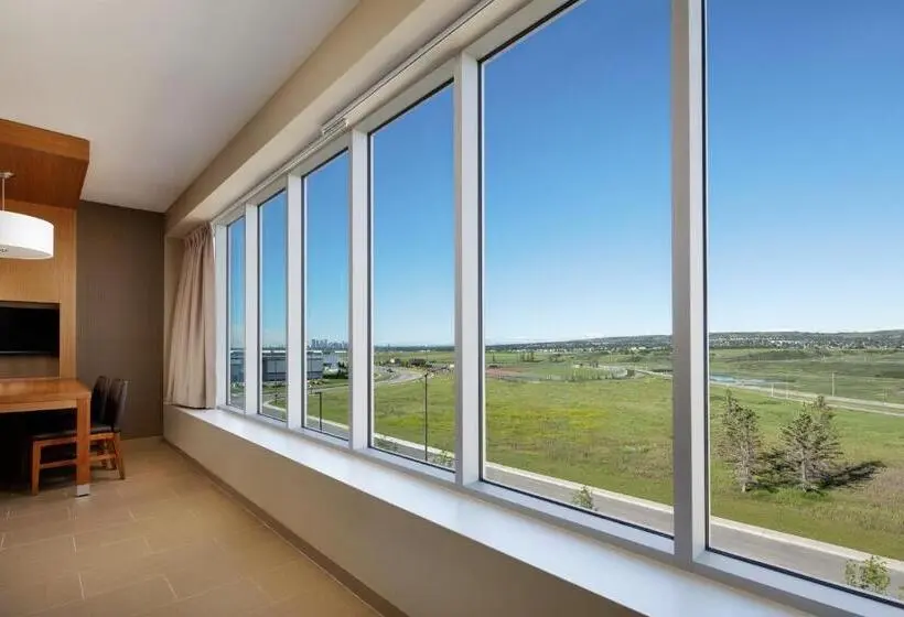 キングサイズベッドのスイートルーム, Hyatt Place Calgary Airport