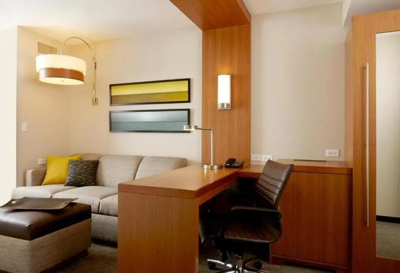 キングサイズベッドのスタンダードルーム, Hyatt Place Calgary Airport