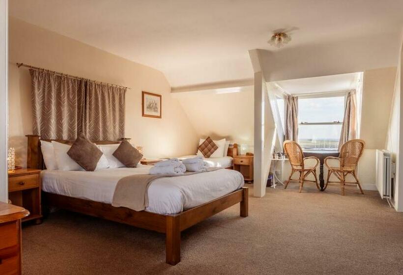 اتاق خانوادگی با چشمانداز دریا, Manor House Hotel Holy Island