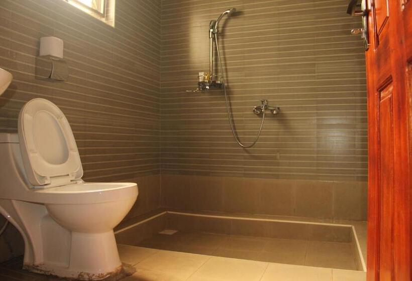 اتاق لوکس با بالکن, Saltek Forest Cottages