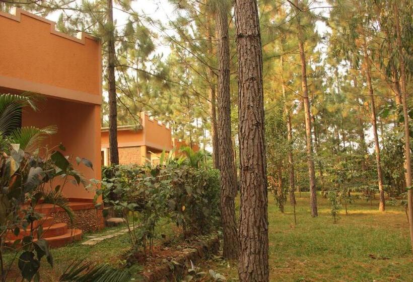 اتاق لوکس با بالکن, Saltek Forest Cottages