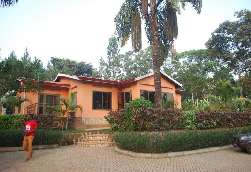 اتاق لوکس با بالکن, Saltek Forest Cottages