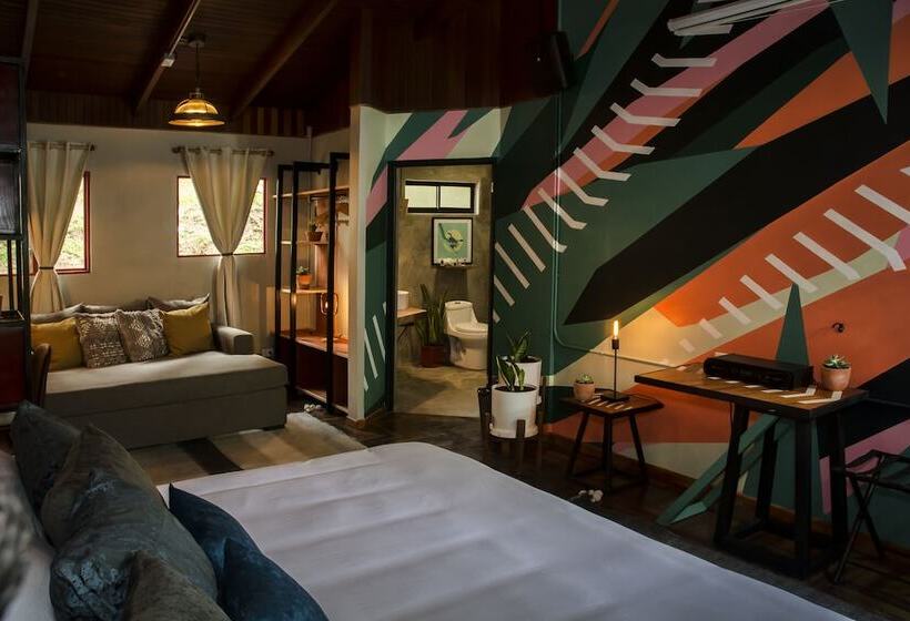 Люкс, Selina Monteverde