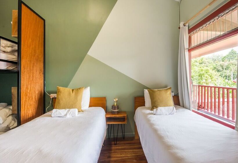 Четырехместный Номер Стандарт, Selina Monteverde