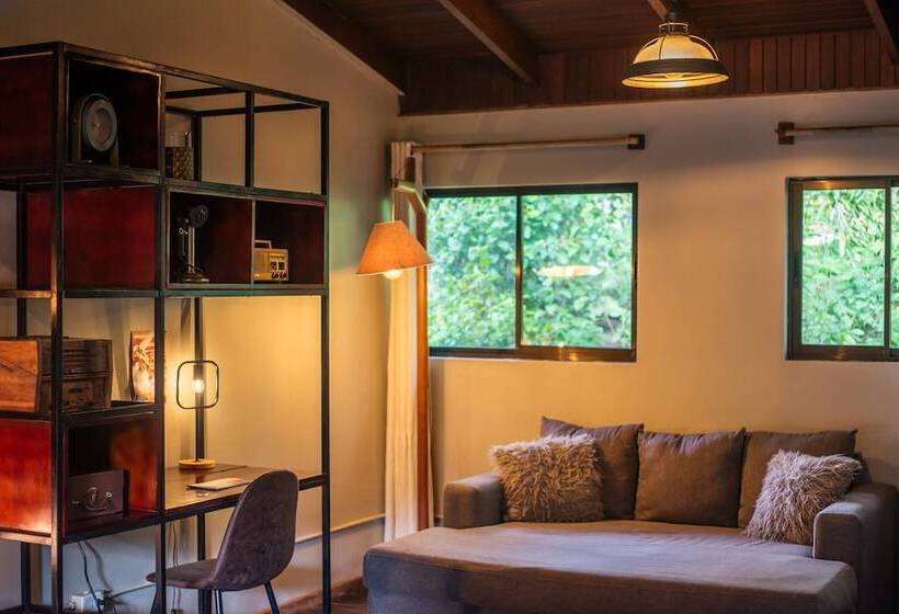 Люкс, Selina Monteverde