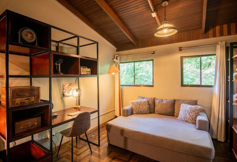 Люкс, Selina Monteverde