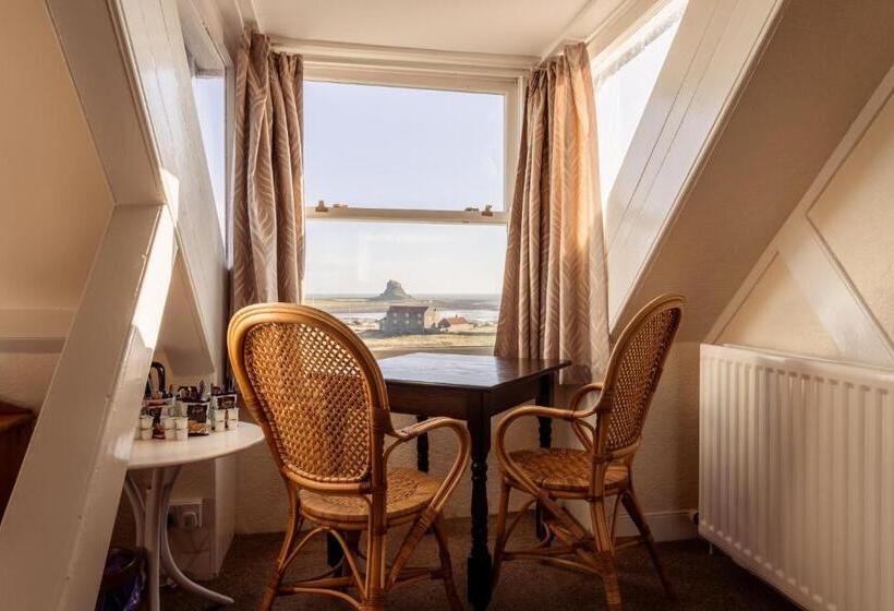 اتاق خانوادگی با چشمانداز دریا, Manor House Hotel Holy Island