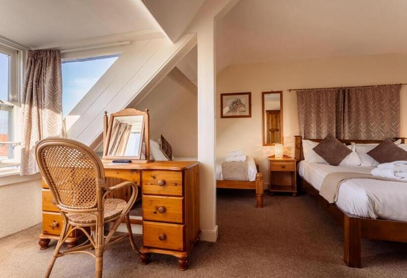 اتاق خانوادگی با چشمانداز دریا, Manor House Hotel Holy Island