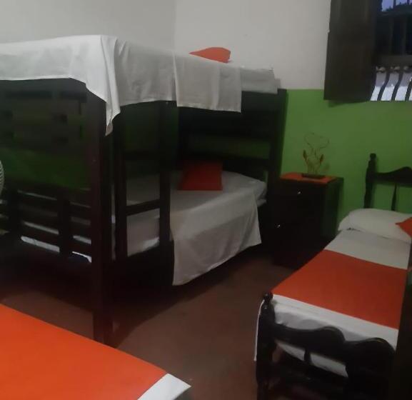 패밀리 룸 공용 욕실, Hostal Villa Cecilia