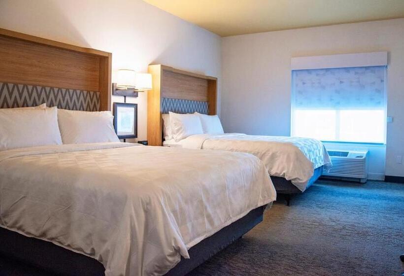 Номер Стандарт Адаптированный для Инвалидов, Holiday Inn & Suites Savannah Airport Pooler, An Ihg