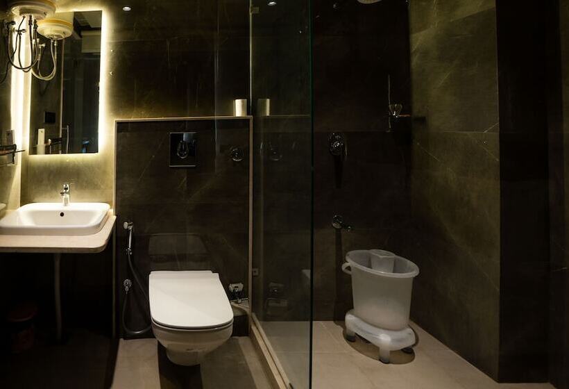 デラックスルーム, Rr 62