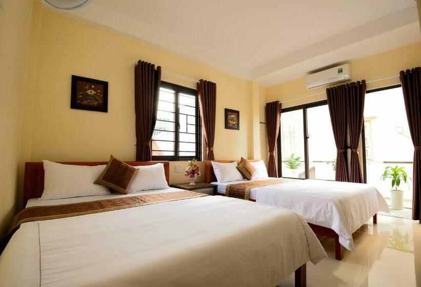 اتاق استاندارد چهارنفره با بالکن, Guest House Maika