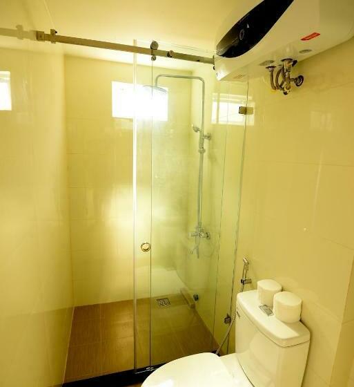 اتاق استاندارد چهارنفره با بالکن, Guest House Maika