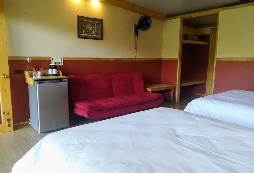 غرفة قياسية رباعية, Pibi Boreal