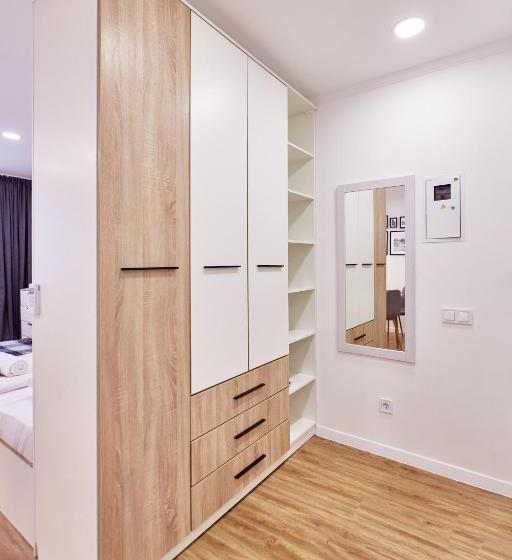 استودیوی استاندارد, Nordian