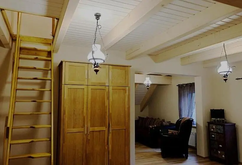 メゾネットスイート, Villa Jana