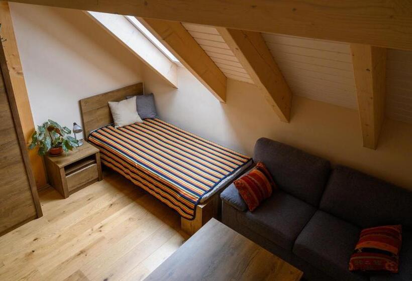 스위트, Villa Jana