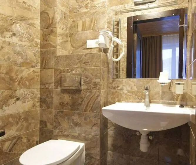اتاق استاندارد سه نفره, Amarena Spa Hotel   Breakfast Included In The Price Spa Swimming Pool Sauna Hammam Jacuzzi Restauran