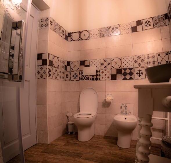 스탠다드 룸 풀장 전망, Agriturismo Le Capannacce Urbania