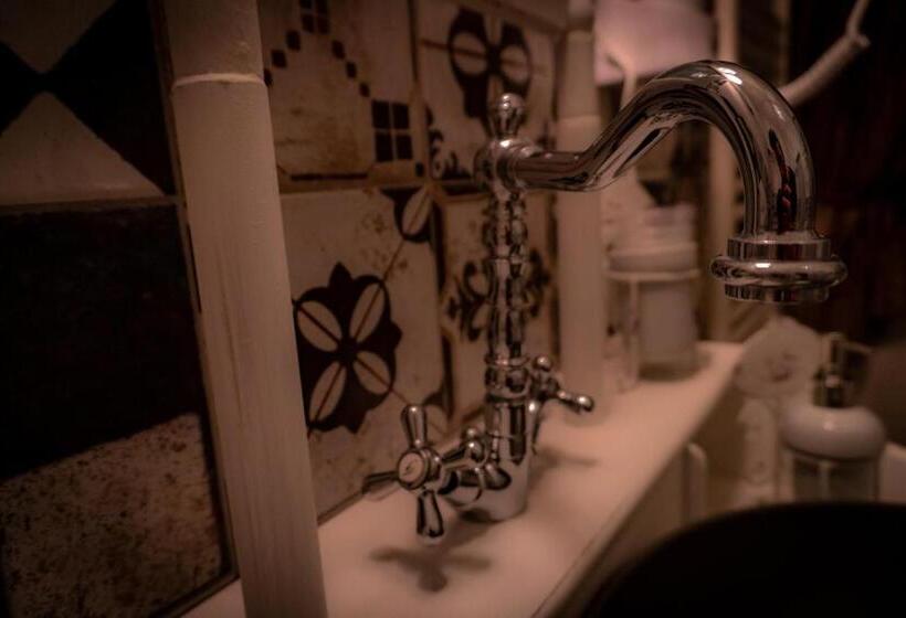 스탠다드 룸 풀장 전망, Agriturismo Le Capannacce Urbania